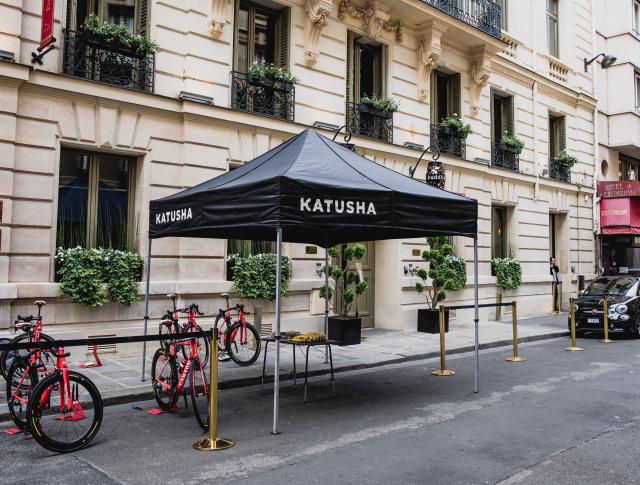 Paris Le Tour Bidong 